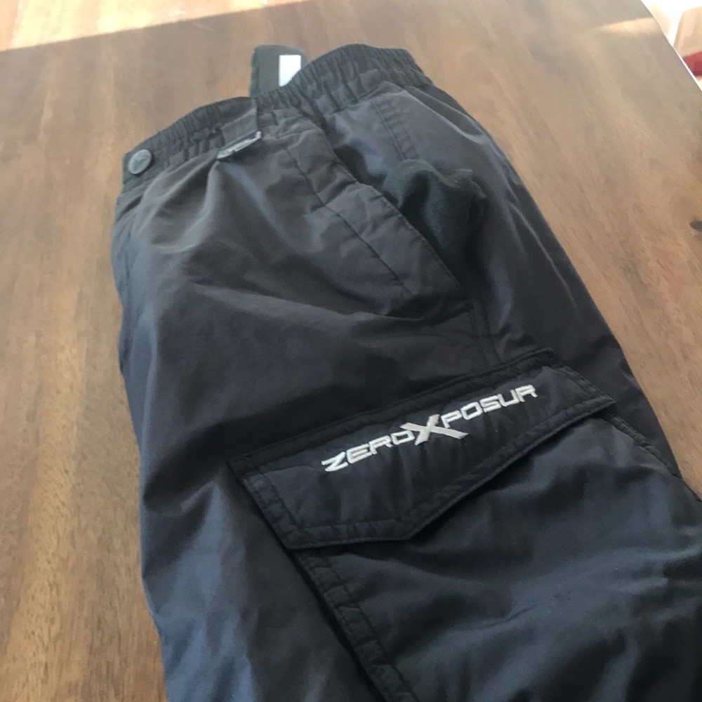 Unisex black waist ski pants size M 10-12 ( kids ) length 28-1/2 inch - Picture 2 of 2